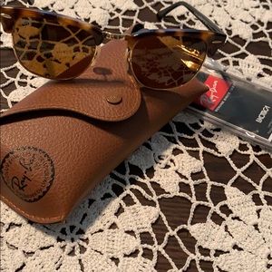 Ray Ban Clubmaster NEW WITHOUT TAGS❗️